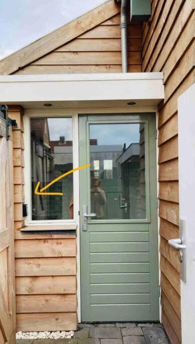The Birdhouse, Tiny Home Close To The Beach 노르트베이크 외부 사진